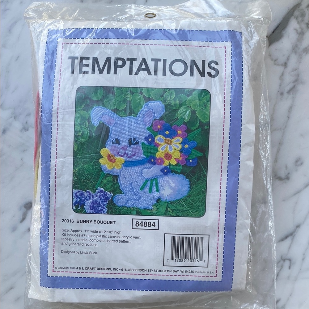 Temptations • Bunny Bouquet • Craft Kit • Mesh Plastic Canvas